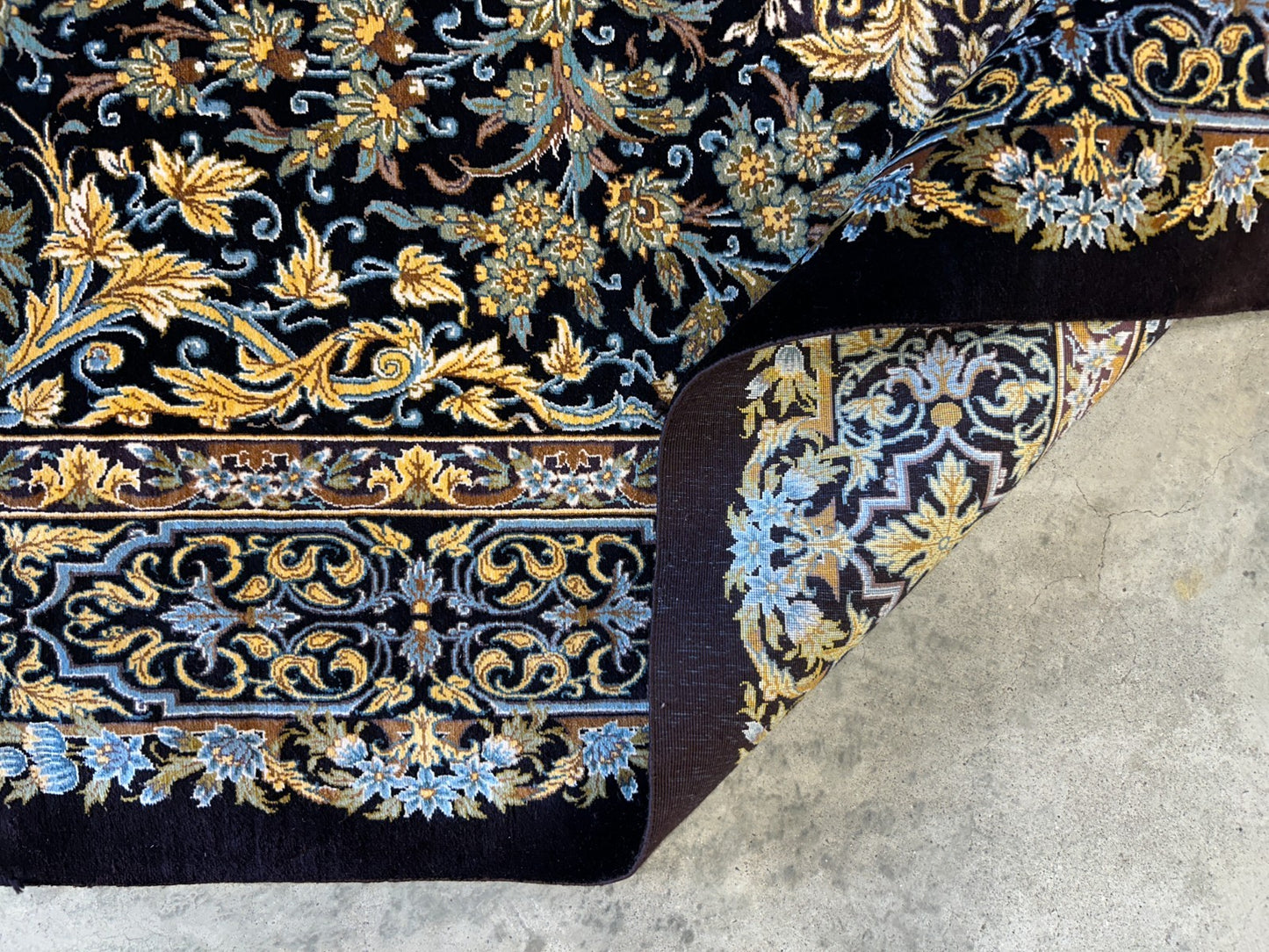 3'4"x5'2" Exquisite Extra-Fine Hand-Knotted 100% Silk Qume Area Rug