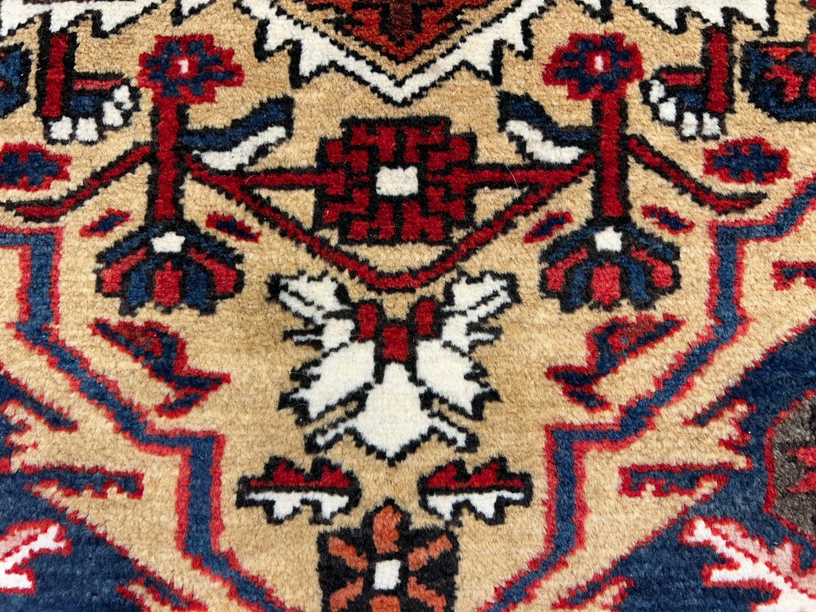 4'6"x7'4" Hand-Knotted 100% Wool Pile Herize Area Rug - Carpet