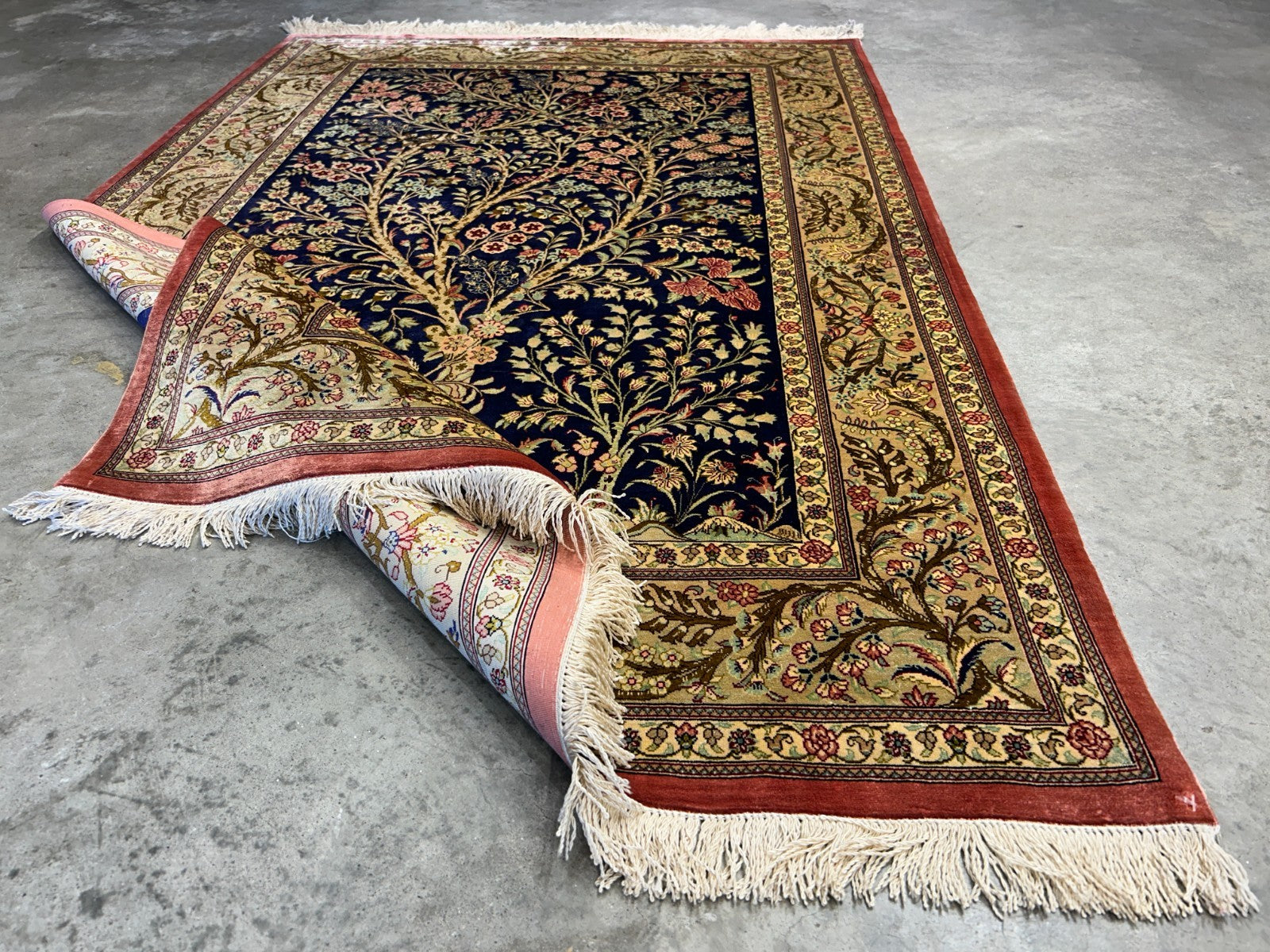 3'3"x4'11" Exquisite Extra-Fine Hand-Knotted 100% Silk Tree of Life Area Rug