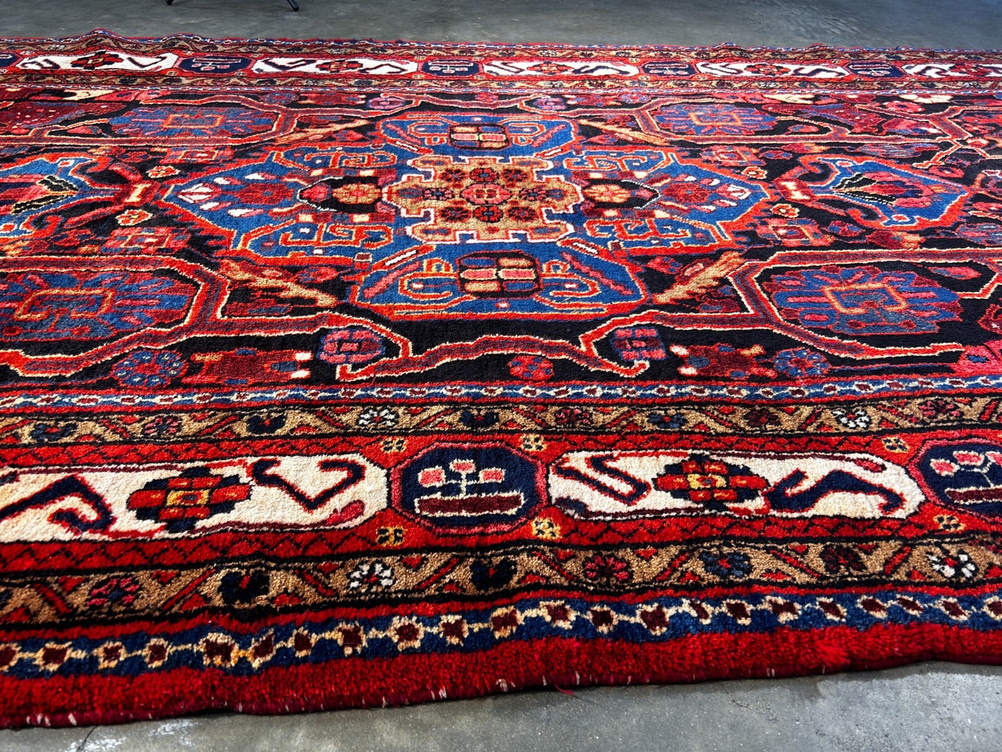5'4" x 10'3" Hand-Knotted 100% Wool Carpet - Nahavande Area Rug