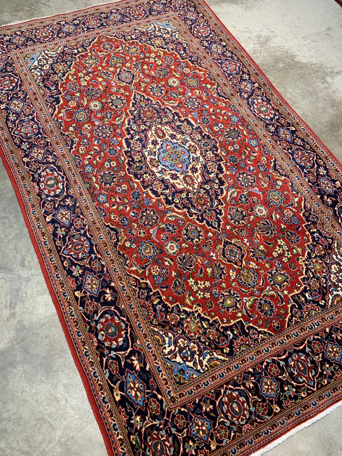 4'6" x 7'6'' Very Fine Lamb Wool Hand-Knotted 100% Wool Carpet - Kashane Rug