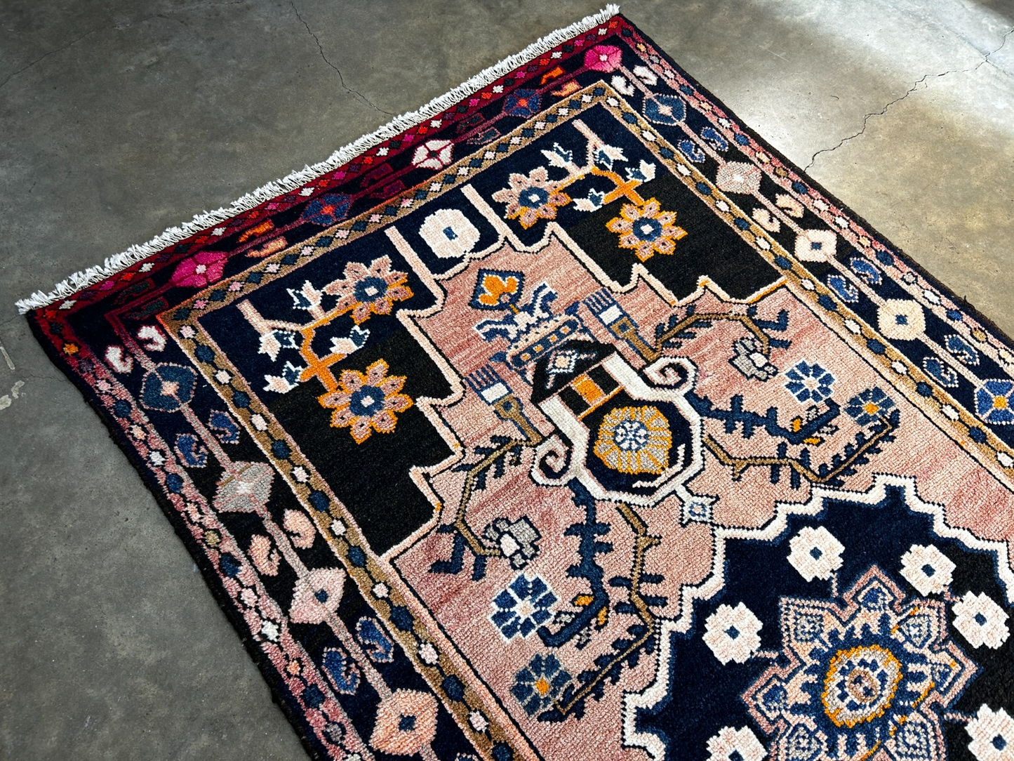 4'1" x 7'9'' Hand-Knotted 100% Wool Hamadane Area Rug