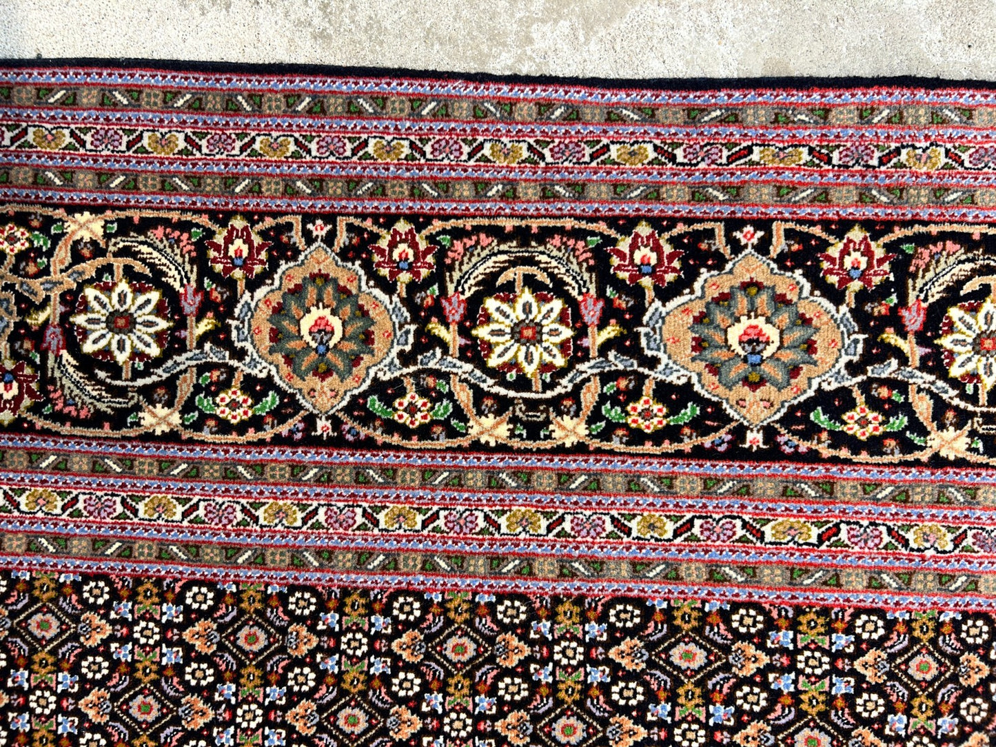 6'7"x9'9" Fine Hand-Knotted Wool & Silk Blend Tabrize Mahi Area Rug