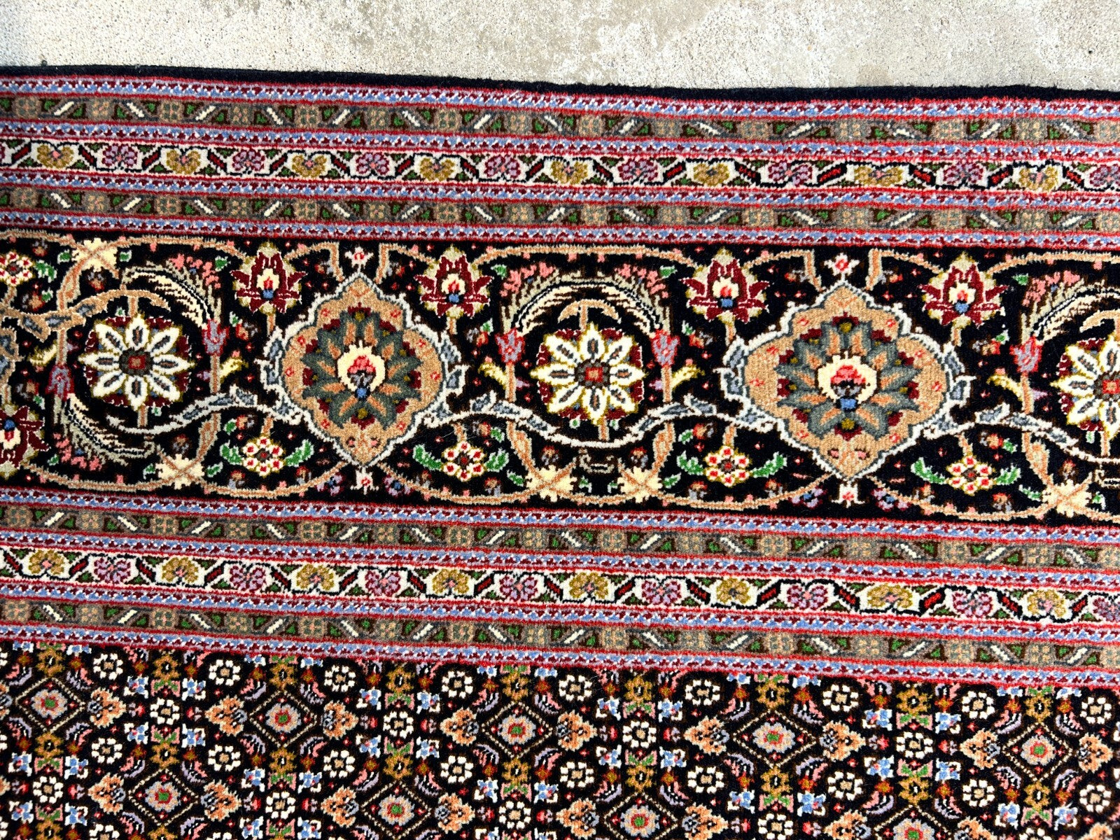 6'7"x9'9" Fine Hand-Knotted Wool & Silk Blend Tabrize Mahi Area Rug