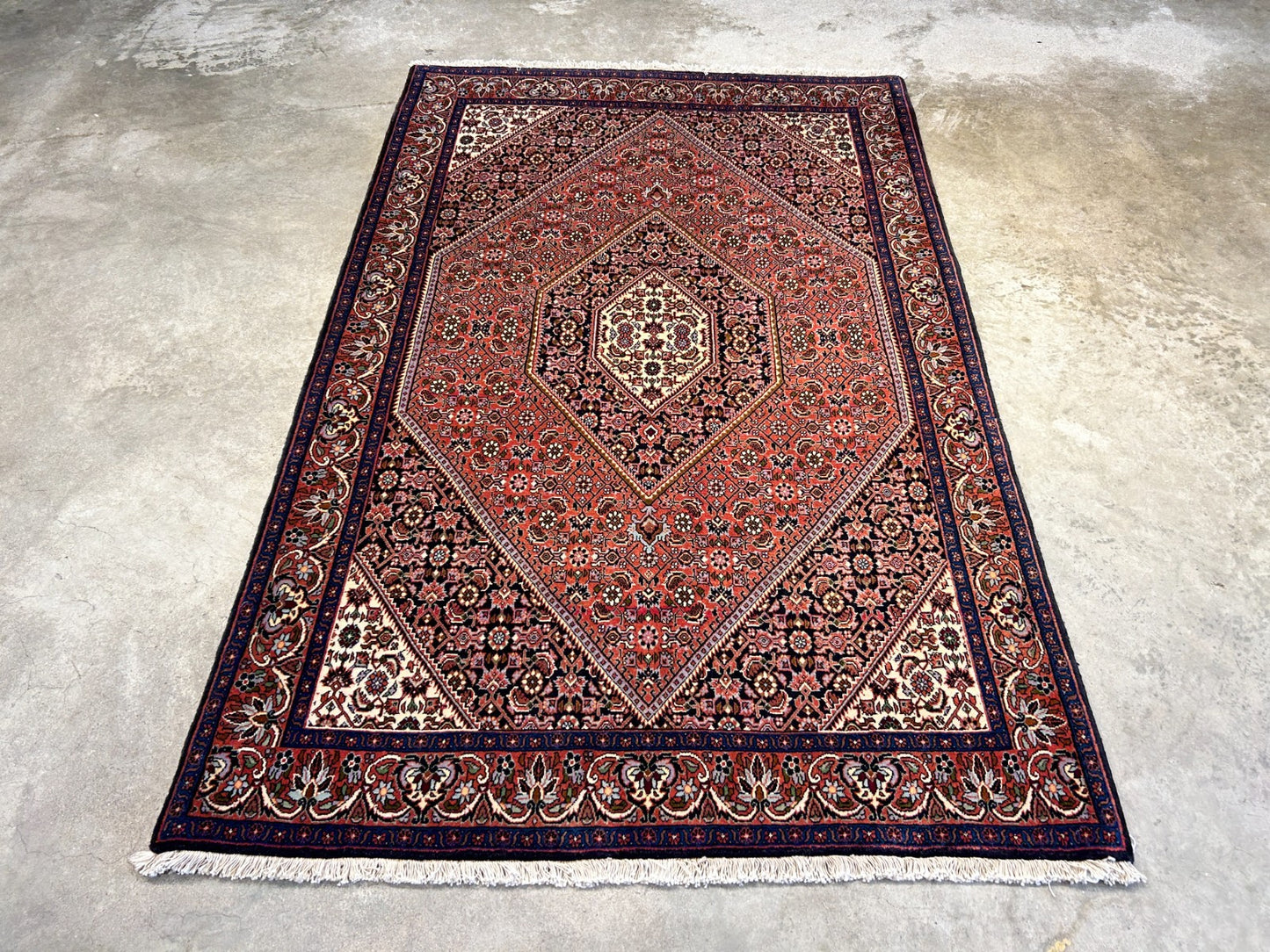 3'7"x5'8" Hand-Knotted 100% Wool Pile Persiane Bijare Rug