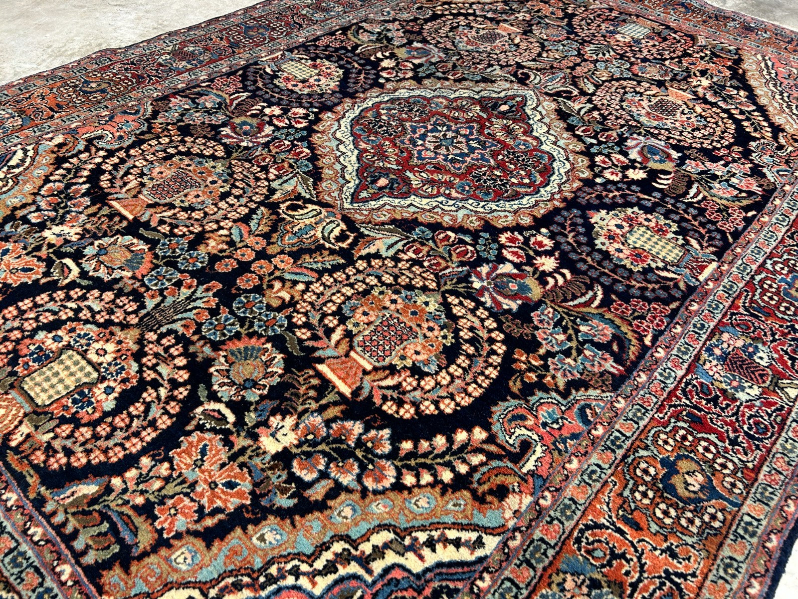 4'8"x7' Antique Hand-Knotted 100% Wool Pile Josane Area Rug - Carpet