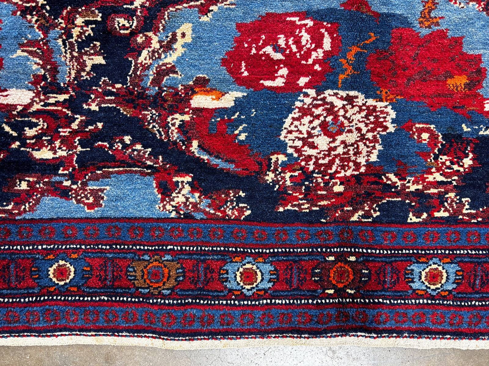4'9" x 10'0'' Hand-Knotted 100% Lamb Wool Pile Sennehe Area Rug - Carpet