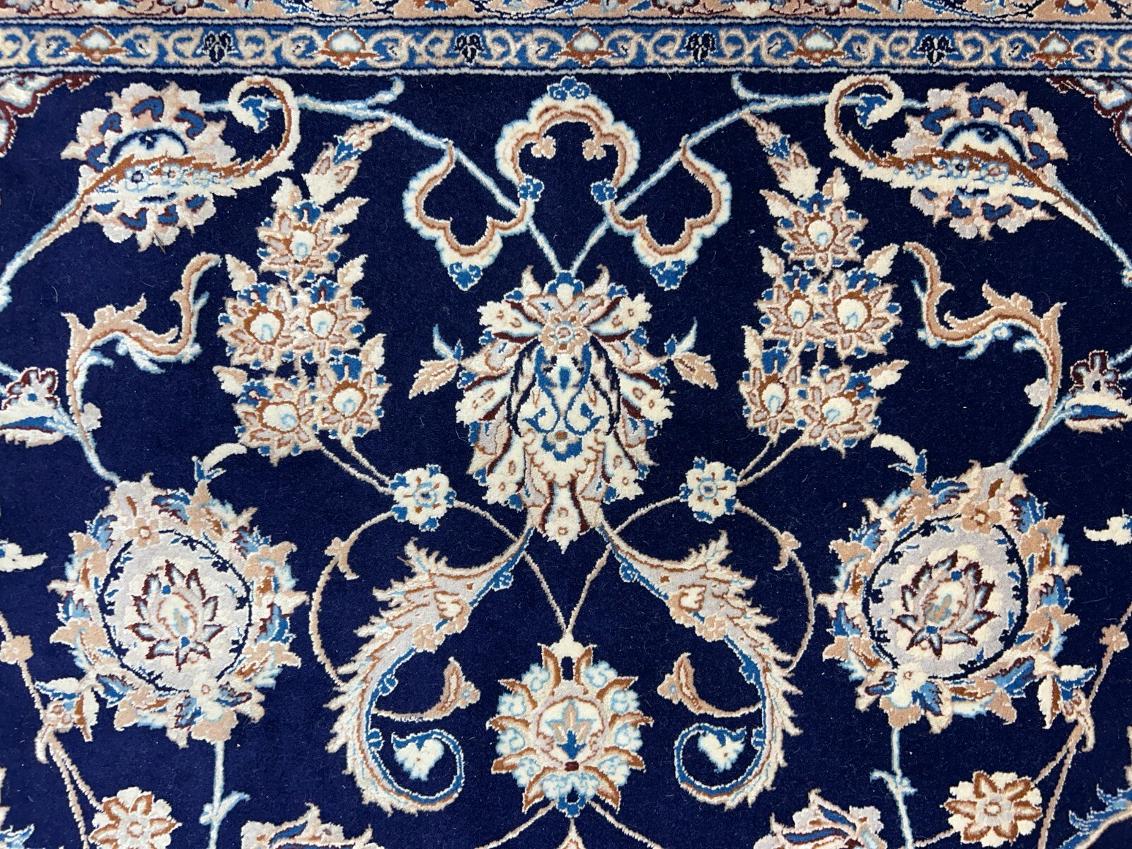 10'4"x14'3" Fine Hand-Knotted Wool & Silk Naine Rug