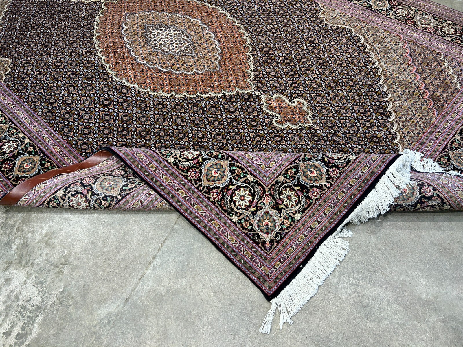 6'7"x9'9" Fine Hand-Knotted Wool & Silk Blend Tabrize Mahi Area Rug