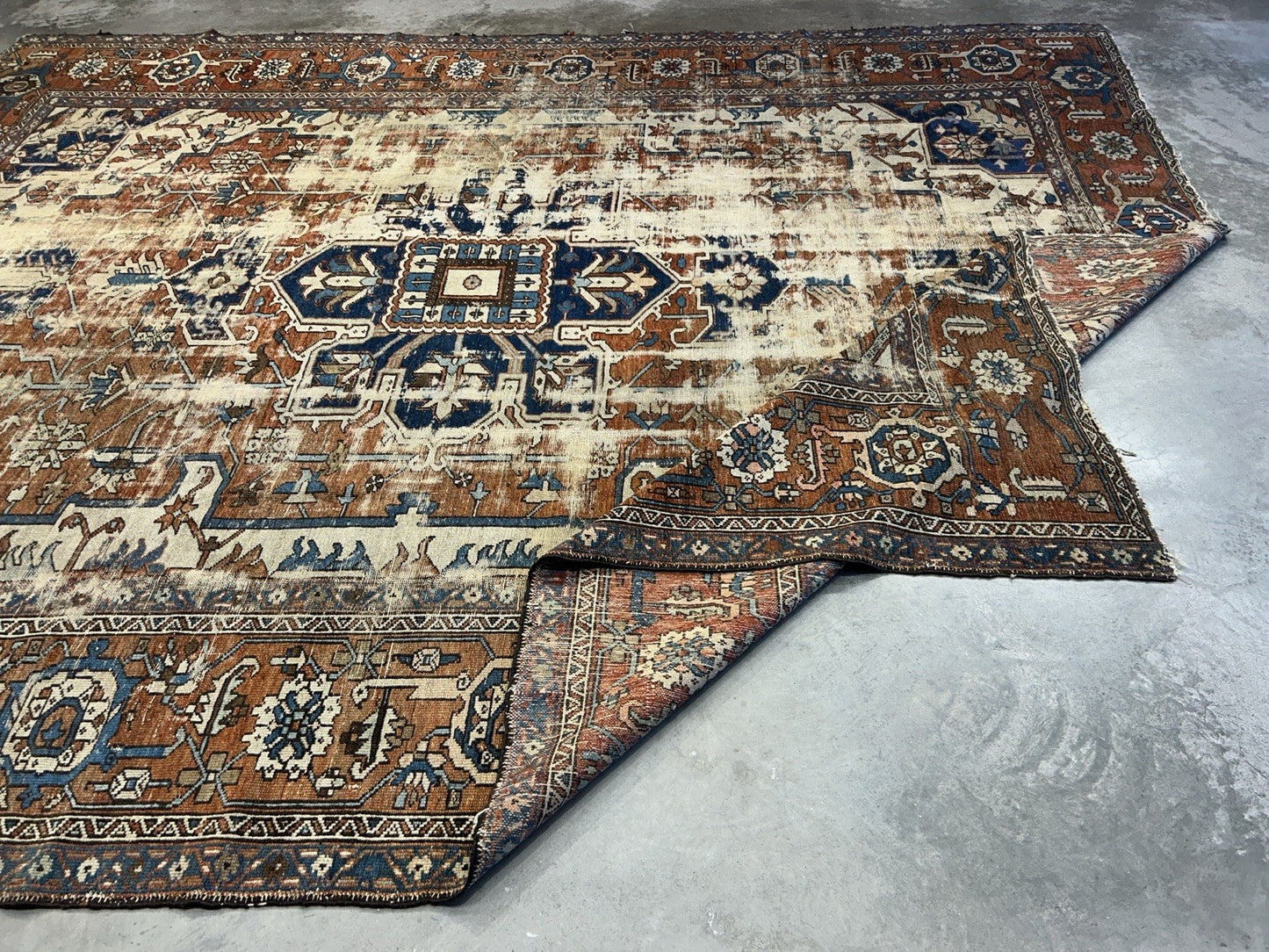 Collector Item- 10’5”x12’8” Old Antique Hand-Knotted Wool Pile Serapie Area Rug