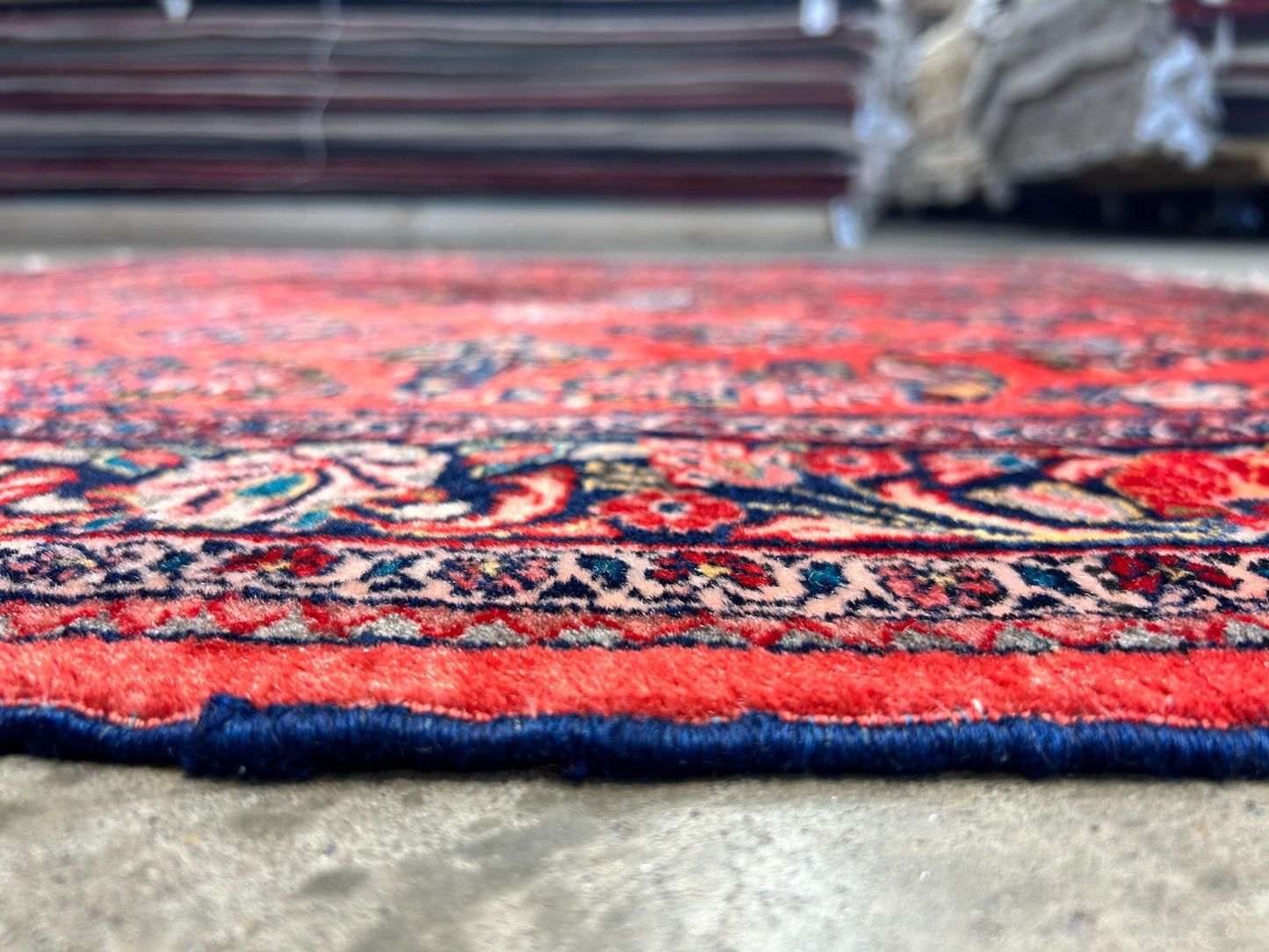 Collector Antique - 4'x4' Hand-Knotted 100% Wool Pile Sarouke Rug