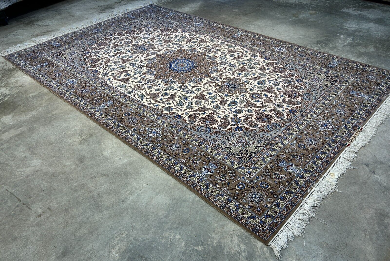 6'9"x10'6" Very Fine Hand-Knotted Wool & Silk Isfahane Rug - Area Carpet