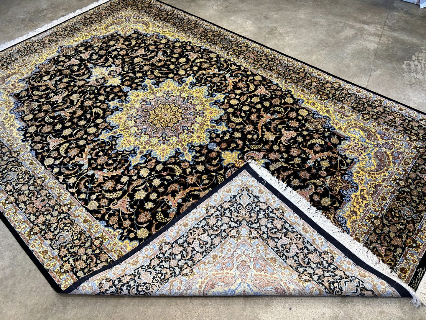 6'6"x10' Exquisite Hand-Knotted 100% Silk Qume Rug