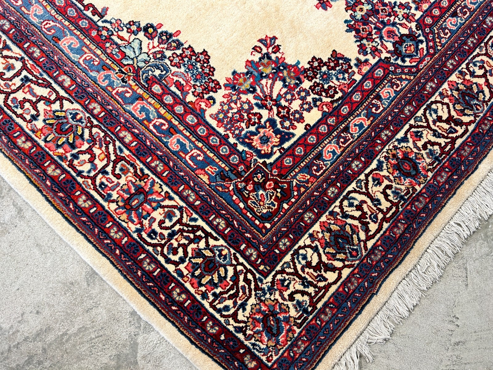 6'3"x9'5" Hand-Knotted 100% Wool Pile Sarouke Carpet - Area Rug