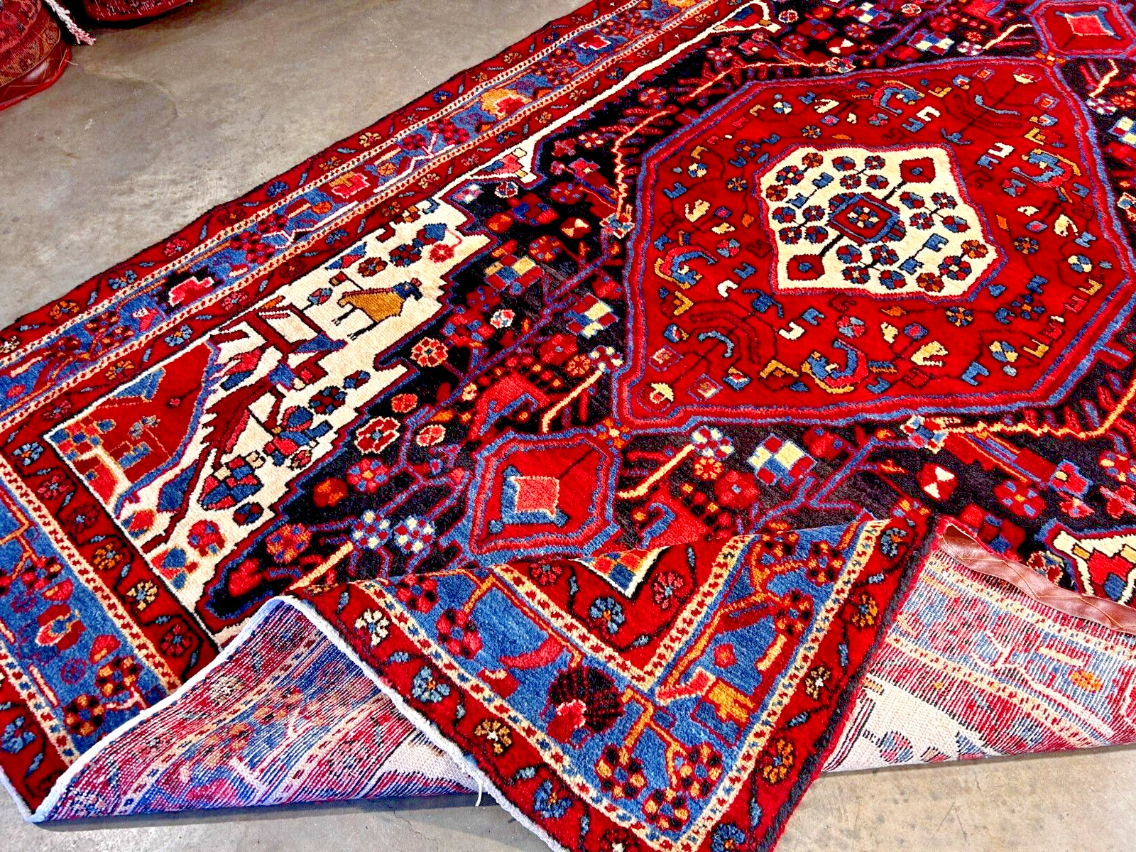 5'4" x 9'5" Hand-Knotted 100% Wool Carpet - Hamadane Area Rug