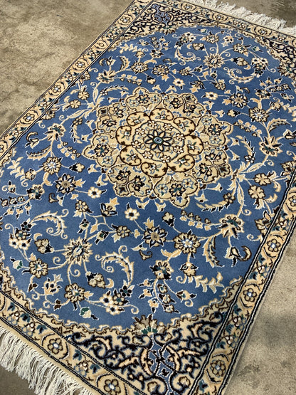 3'0"x4'6" Fine Hand-Knotted Wool & Silk Blend Naine Carpet - Area Rug