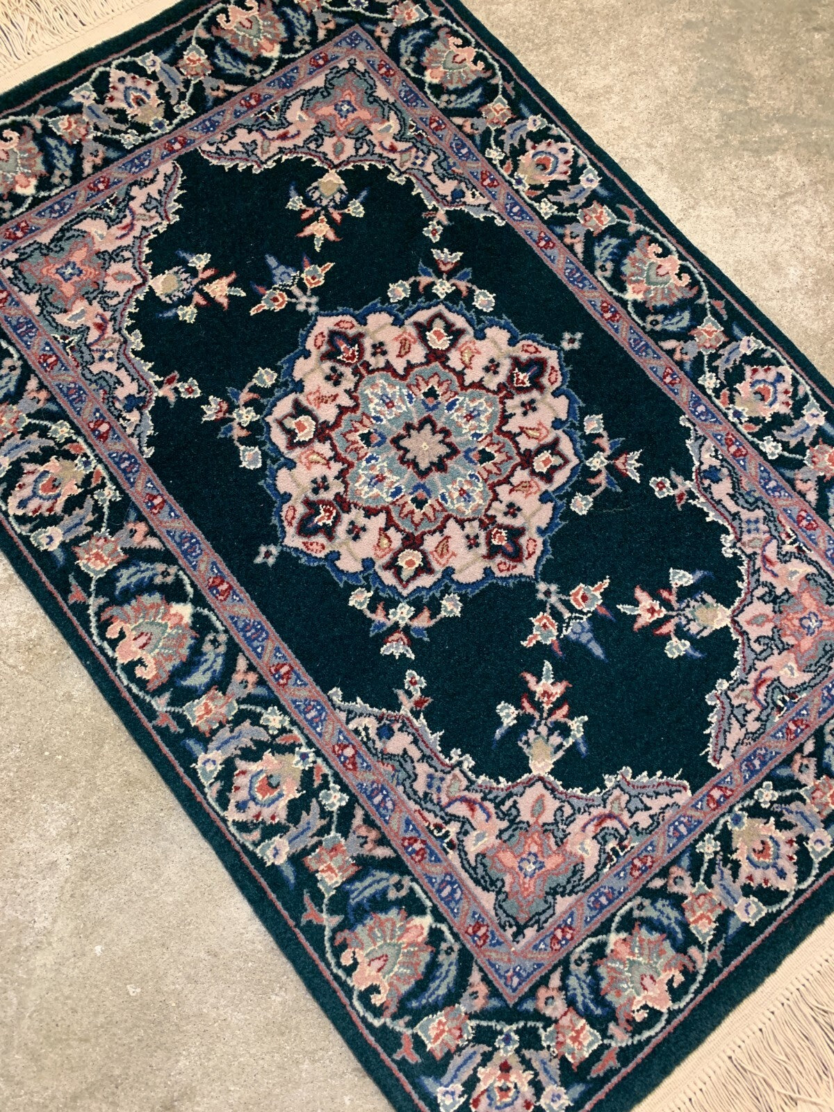 2'x3' Hand-Knotted Wool Oriental Rug - Area Carpet