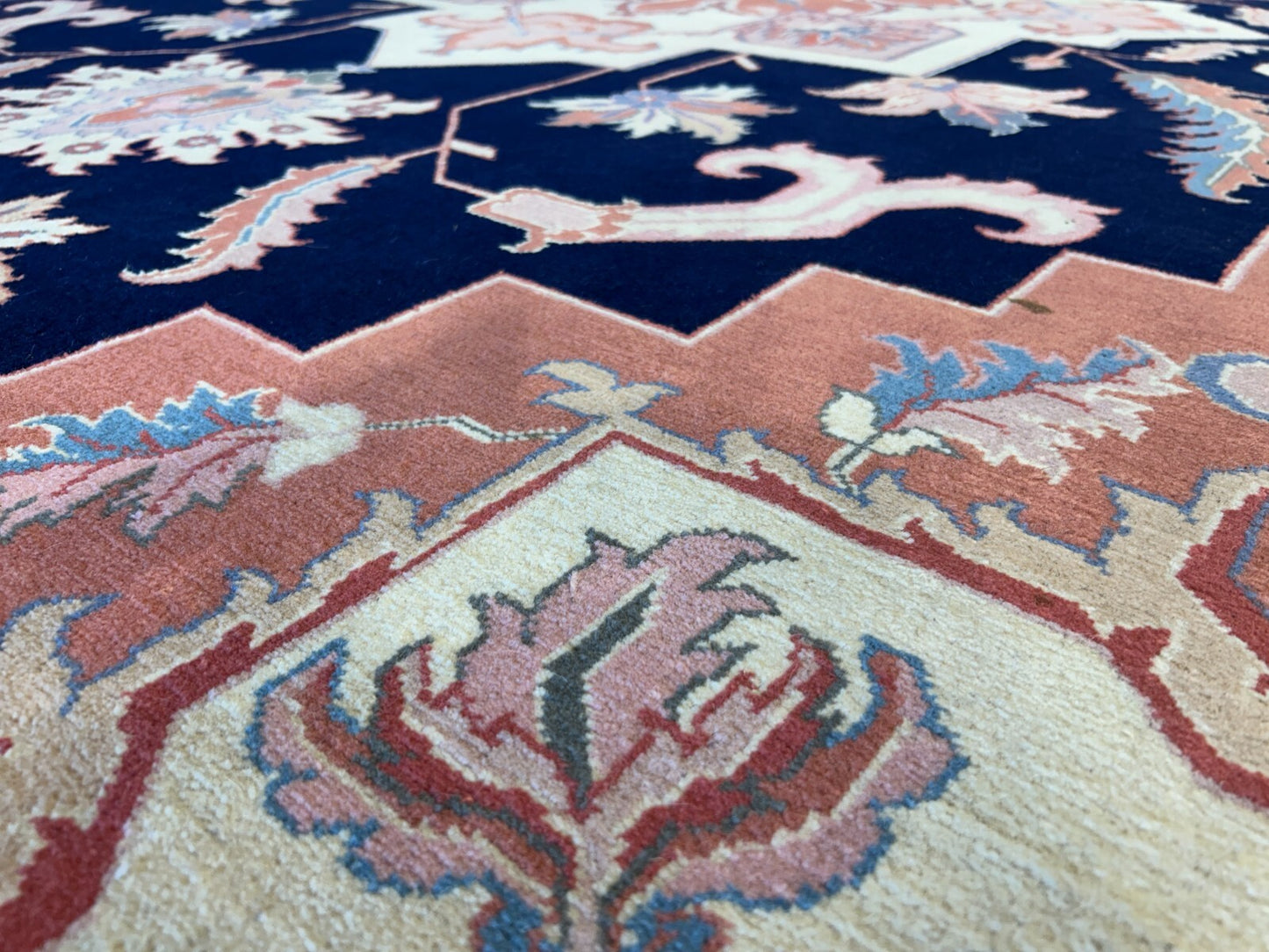 8'10"x11'11" Hand-Knotted 100% Wool Pile IndoHeriz Rug