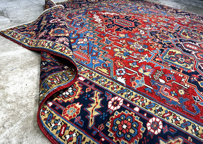 Collector Item - 8'x11'4" Antique Fine Lamb Wool Hand-knotted Serapie Rug