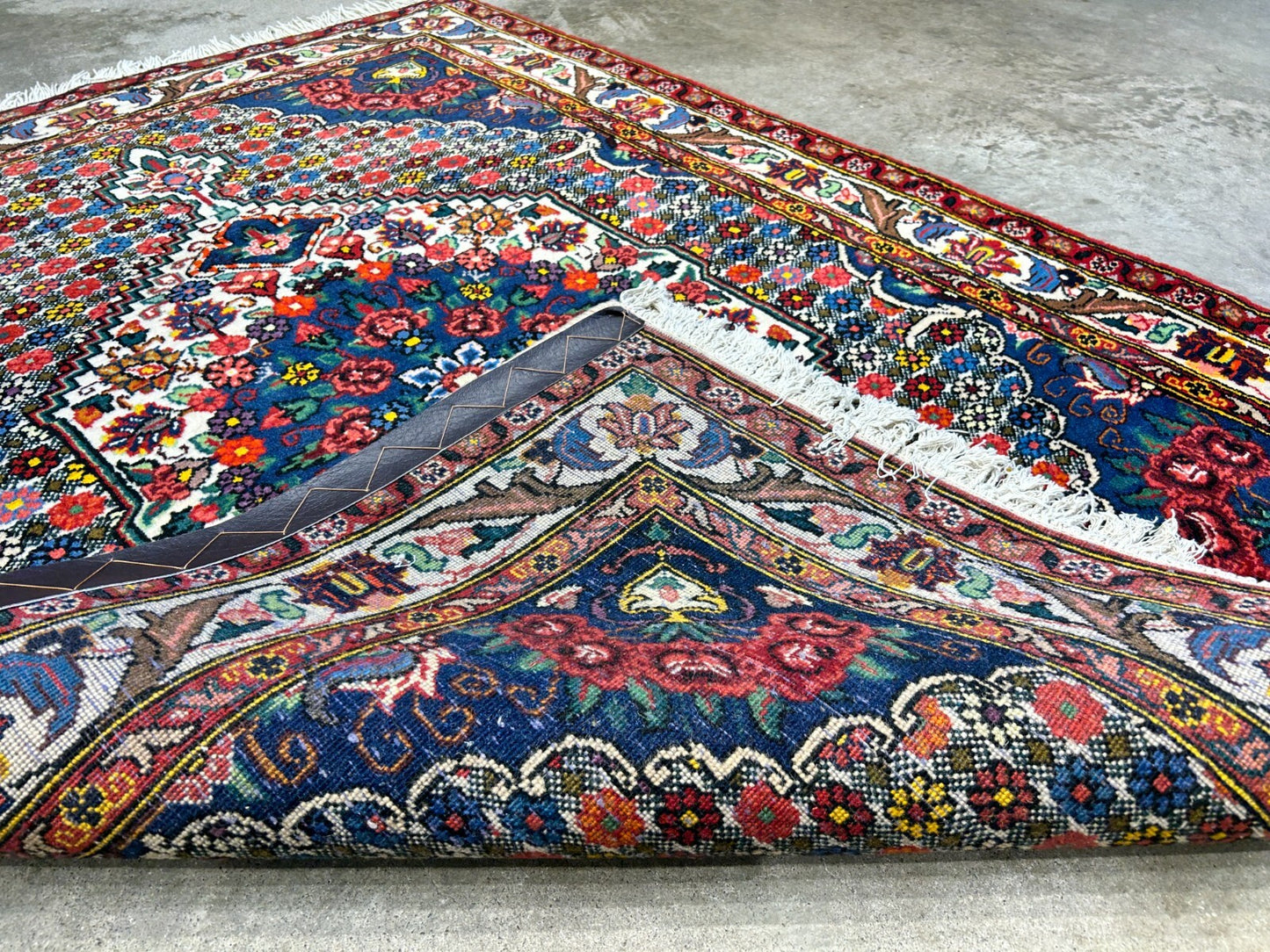 3'5"x5'2" Hand-Knotted 100% Lamb Wool Bakhtiarie Area Rug