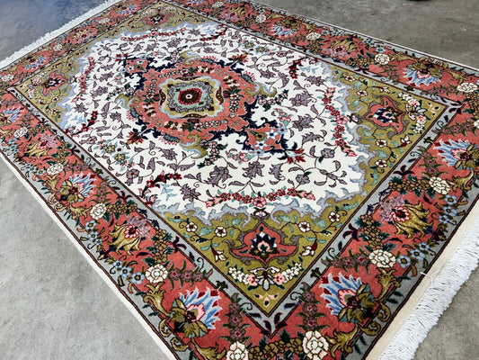 3'0"x5'0'' Hand-Knotted Silk & Wool Tabrize Area Rug