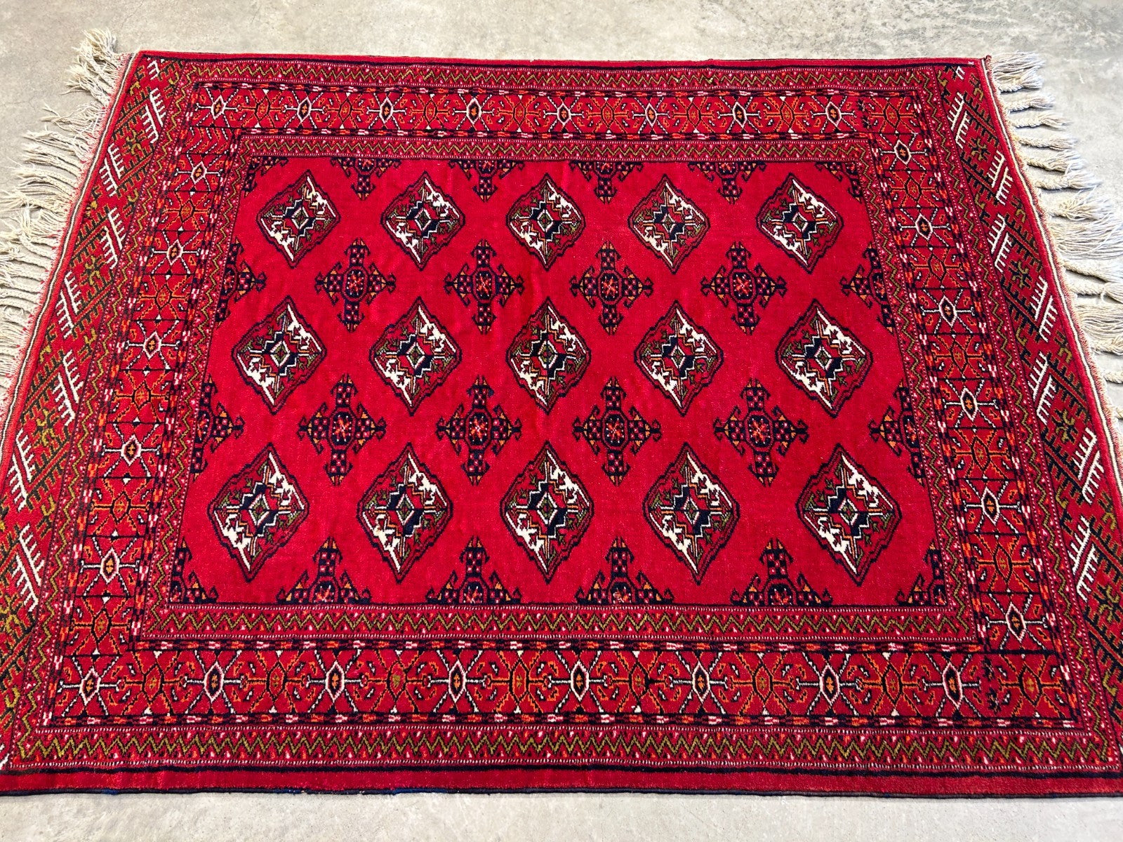 3'8"x4'8" Hand-Knotted 100% Wool Pile Bokhara Rug - Carpet