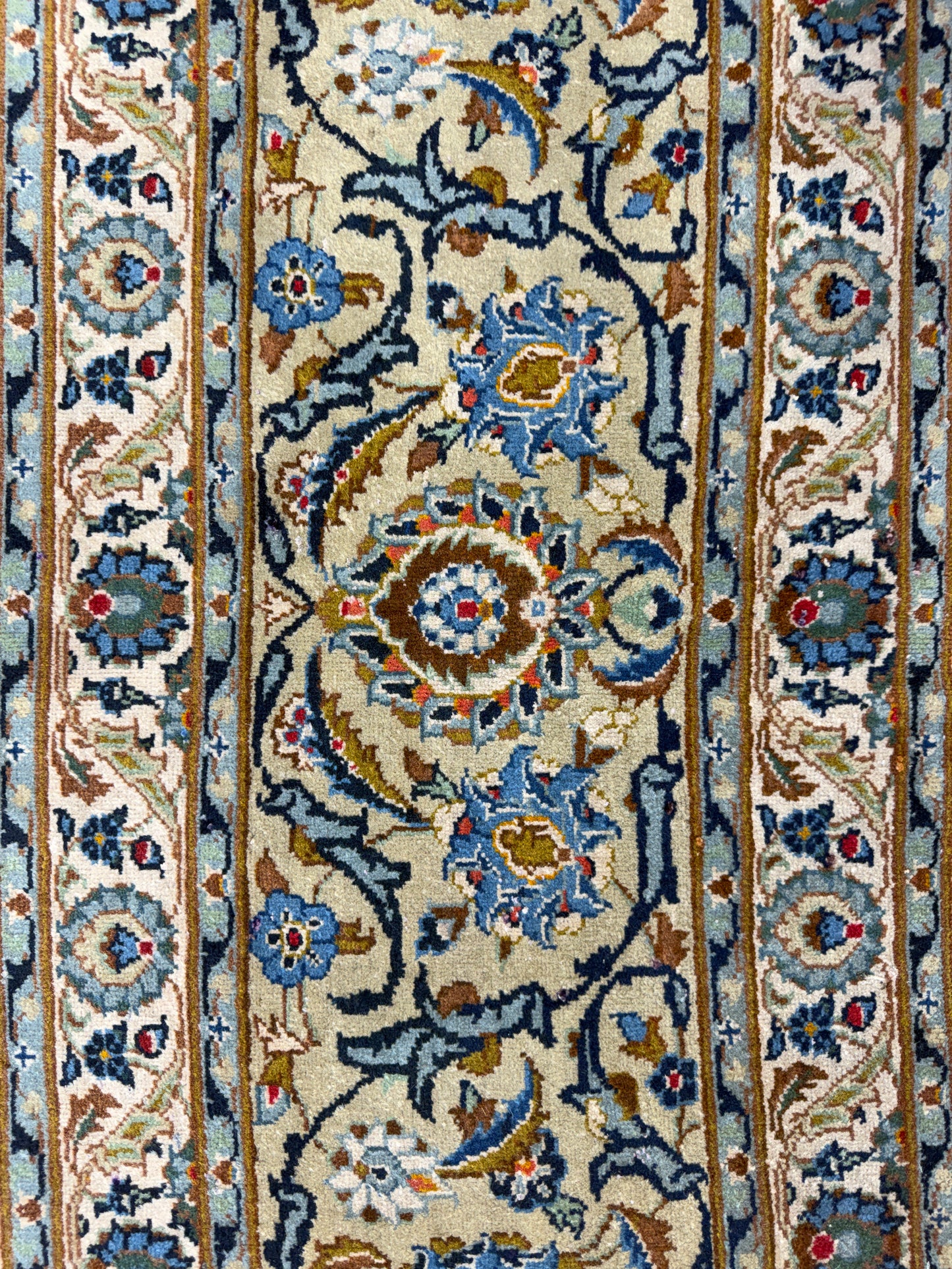 9’6”x12’6” Hand-Knotted Persian Kashan Area Rug