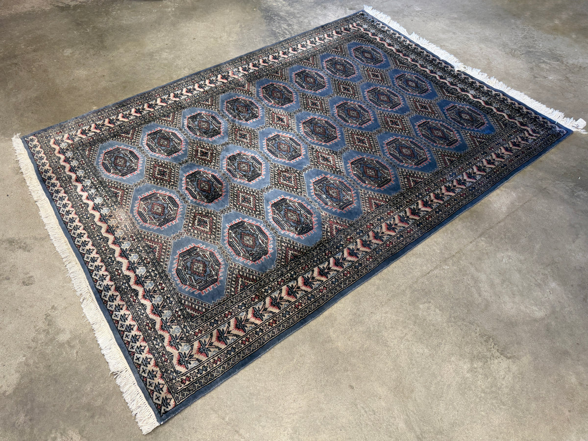 Hand-Knotted Bokhara Rug - 5'3"x7'7"