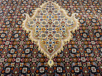 9’8”x12’10” Fine Hand-Knotted Persian Tabriz Mahi Area Rug