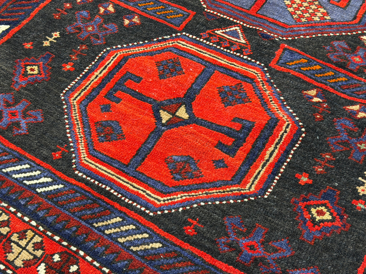 Antique Hand-Knotted Kazak Rug - 4'7"x6'5"