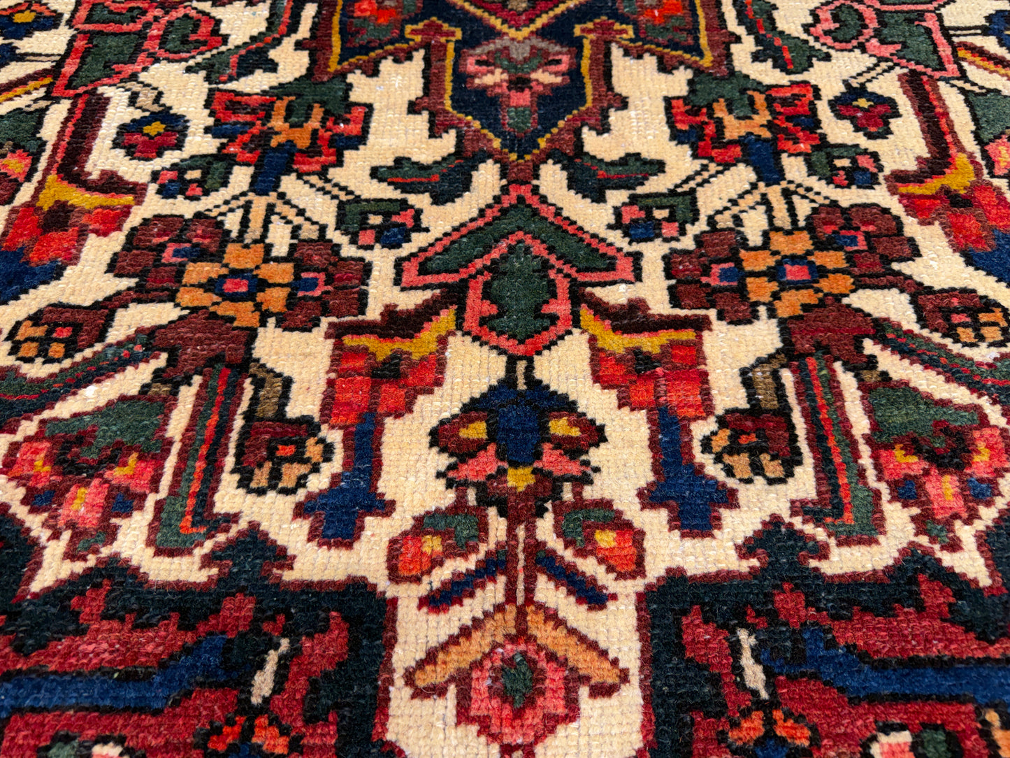 9’10”x12’4” Hand-Knotted Persian Bakhtiari Area Rug