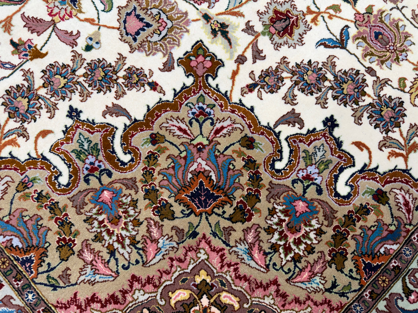 Hand-Knotted 60 Raj Persian Tabriz Rug - 9’10”x13’8”