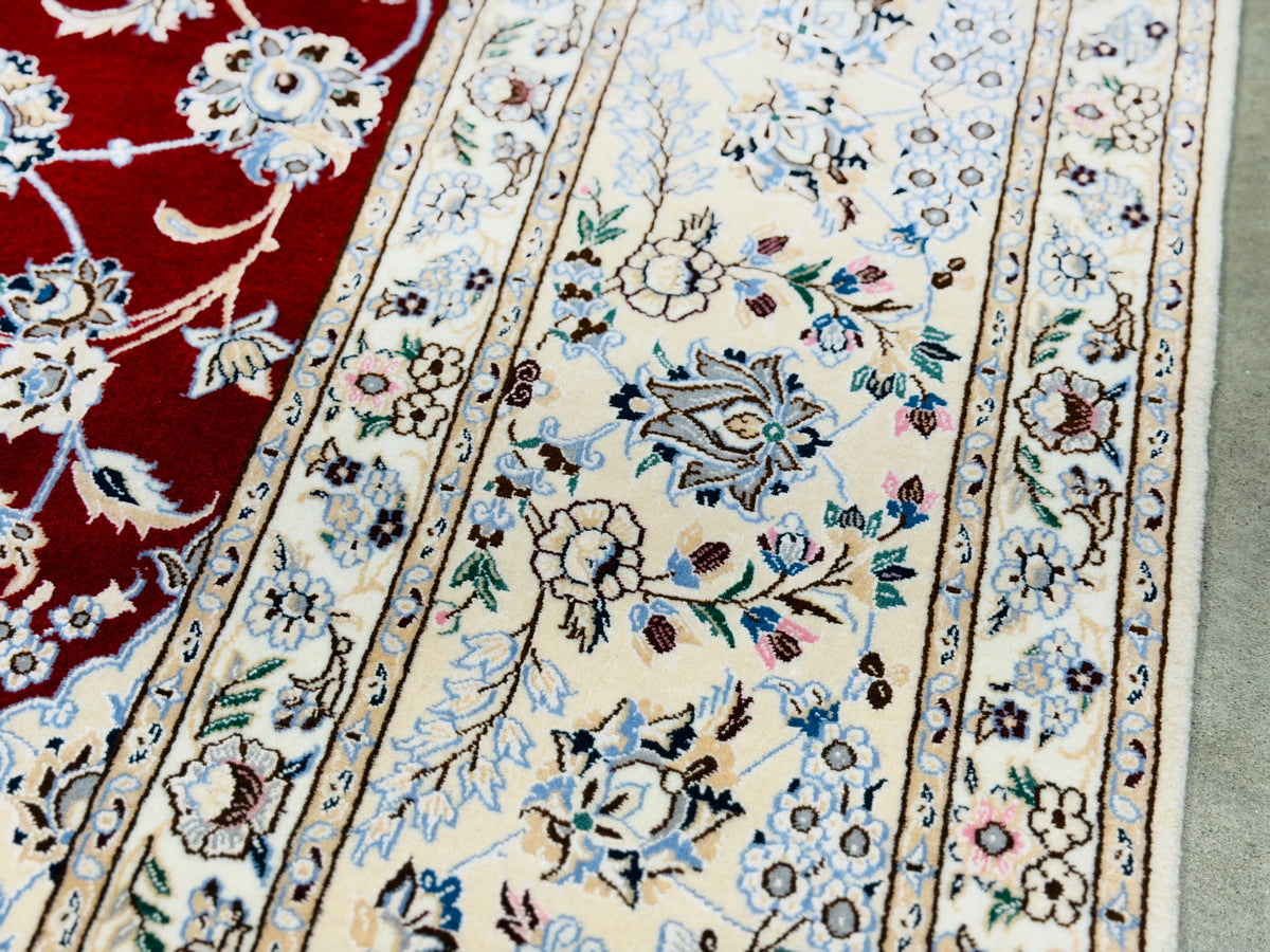 Hand-Knotted 6 La Persian Nain Rug - 6'7"x9'6"