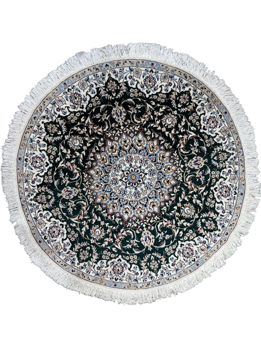 Hand-Knotted Persian Nain 9 La Rug - 4’9” Round
