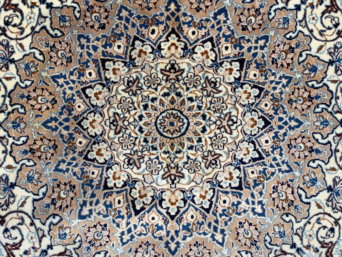 Hand-Knotted 4 La Persian Nain Rug - Signed Habibian - 10'4"x14'3"