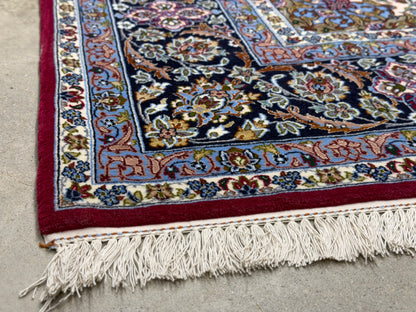 Hand-Knotted Persian Isfahan Rug - 5’1”x8’