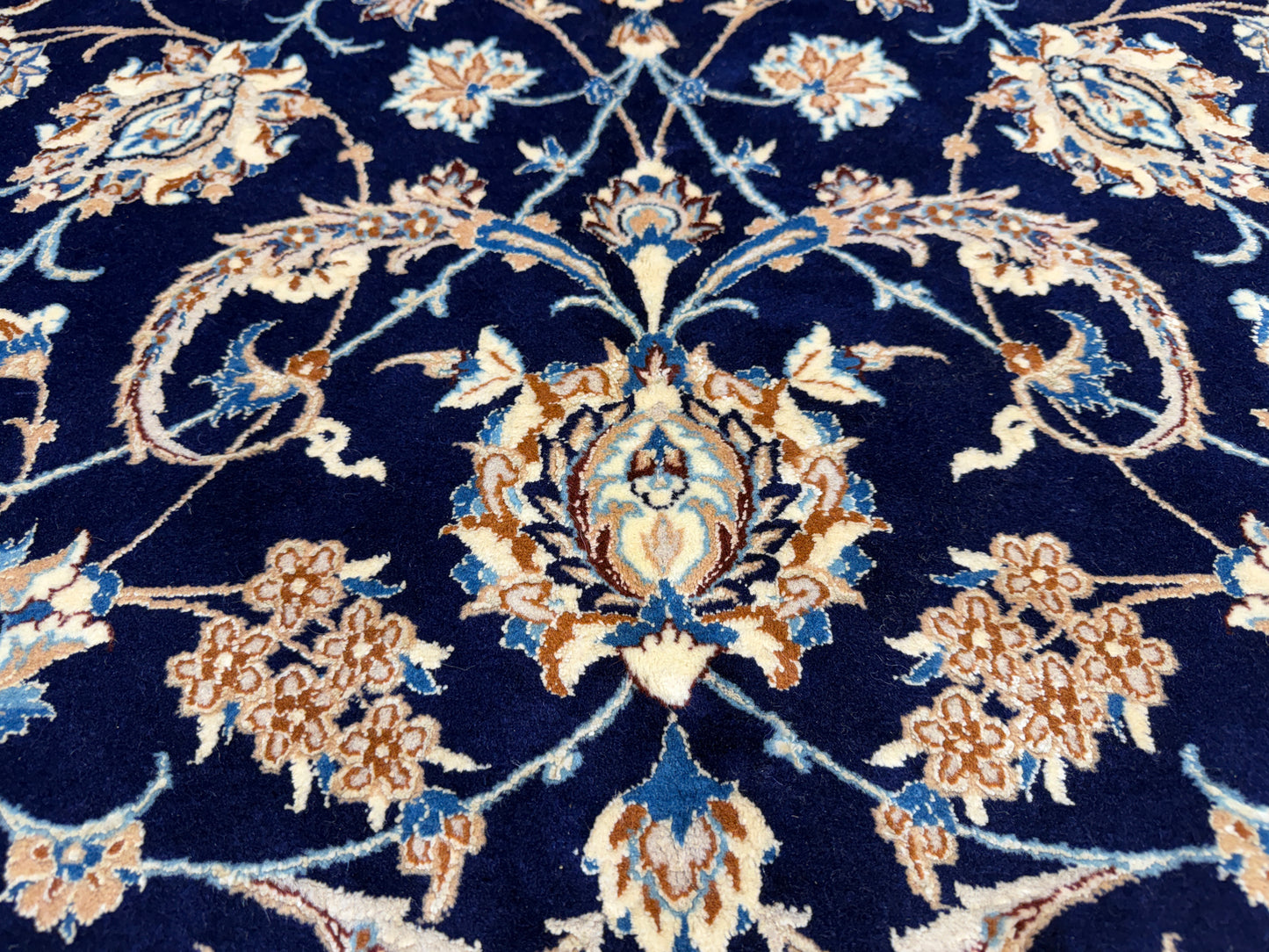 Hand-Knotted 4 La Persian Nain Rug - Signed Habibian - 10'4"x14'3"