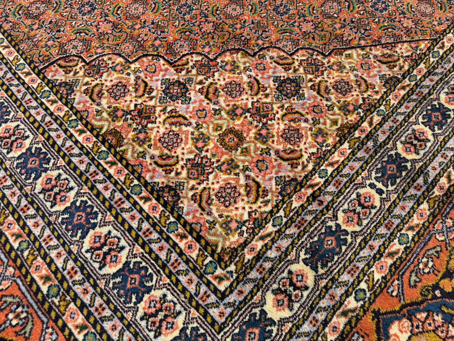 11’9”x15’9” Hand-Knotted Fine Wool Persian Sarab Area Rug