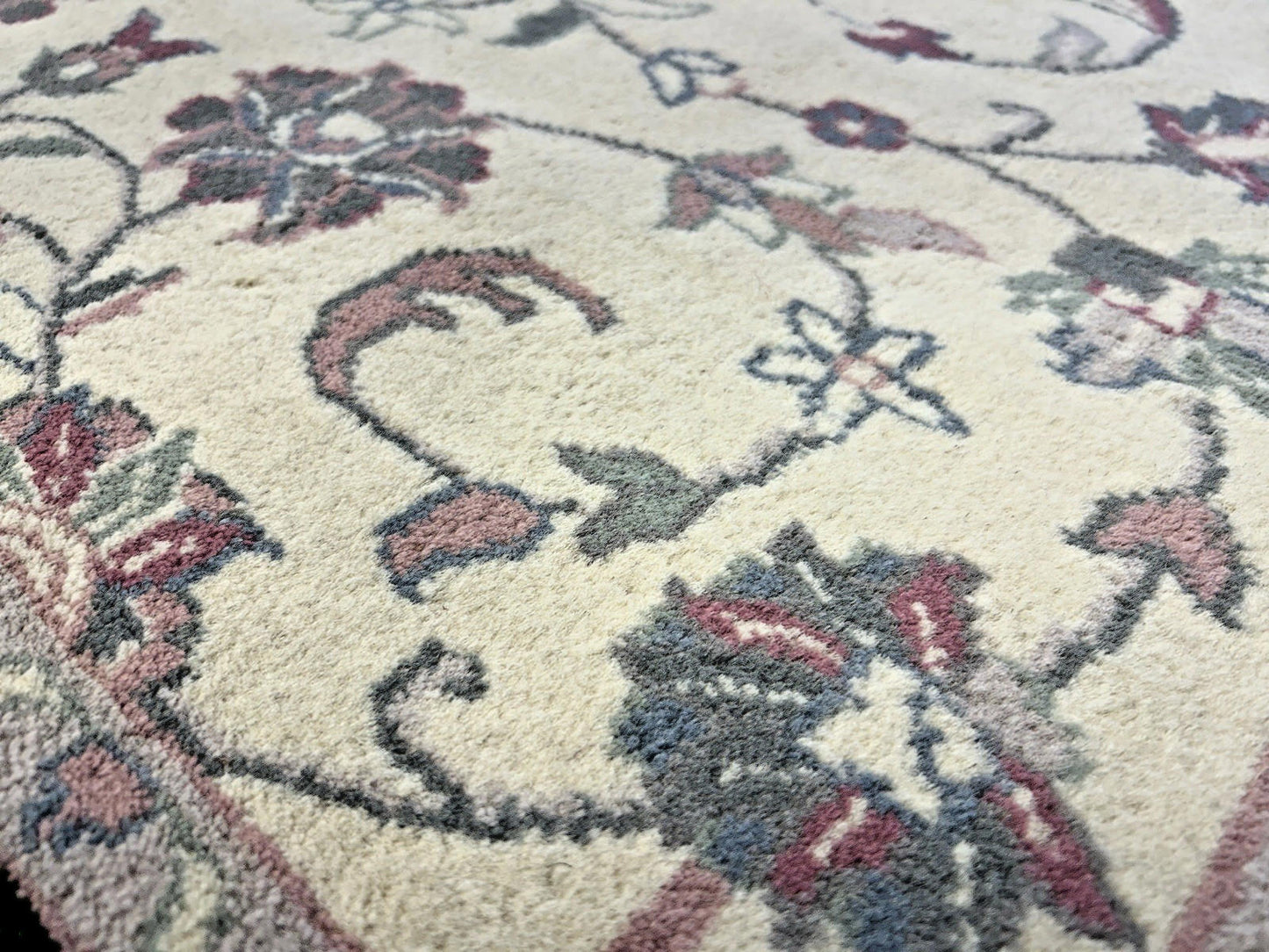 4’1”x6’2” Hand-knotted Wool All-Over Rug - Traditional Oriental Carpet