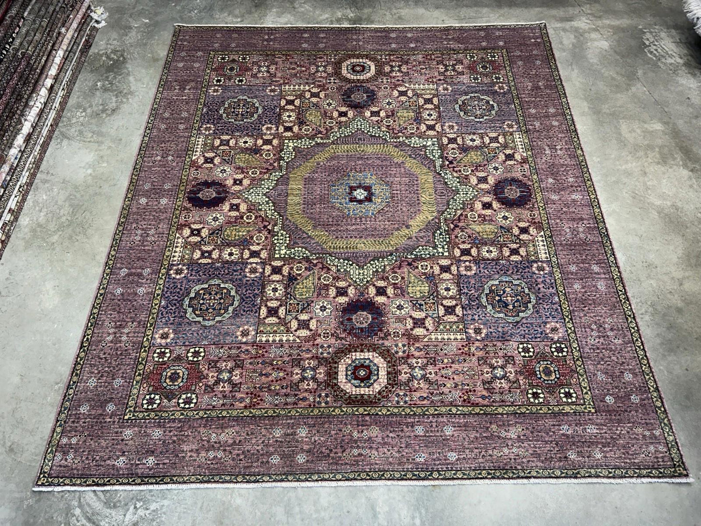8’5”x9’10” Hand-Knotted Wool Mamluk Medallion Area Rug