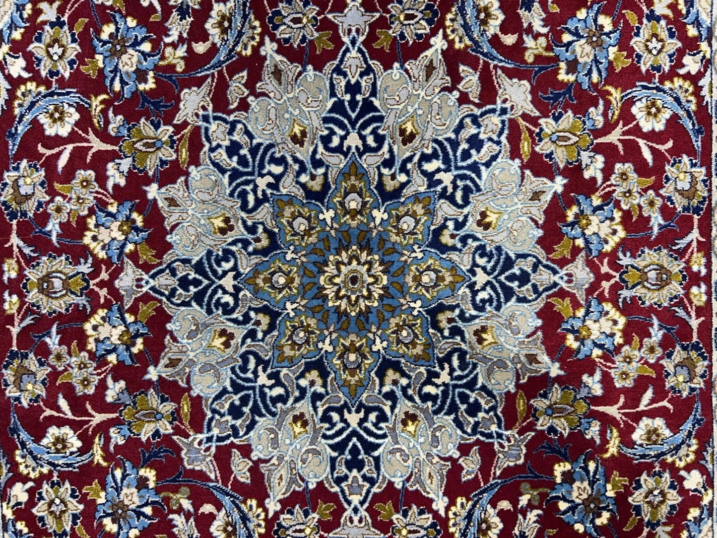 3’7”x5’3” Hand-Knotted Fine Wool & Silk Isfahane  Area Rug - Handmade Carpet 3x5