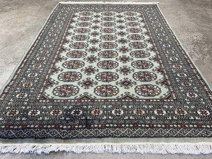 4’x6’ Hand-knotted Bokhara Area Rug