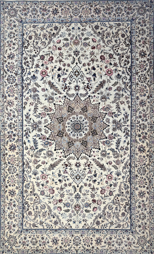 Hand-Knotted 6 La Persian Nain Rug - 4'3"x6'10"
