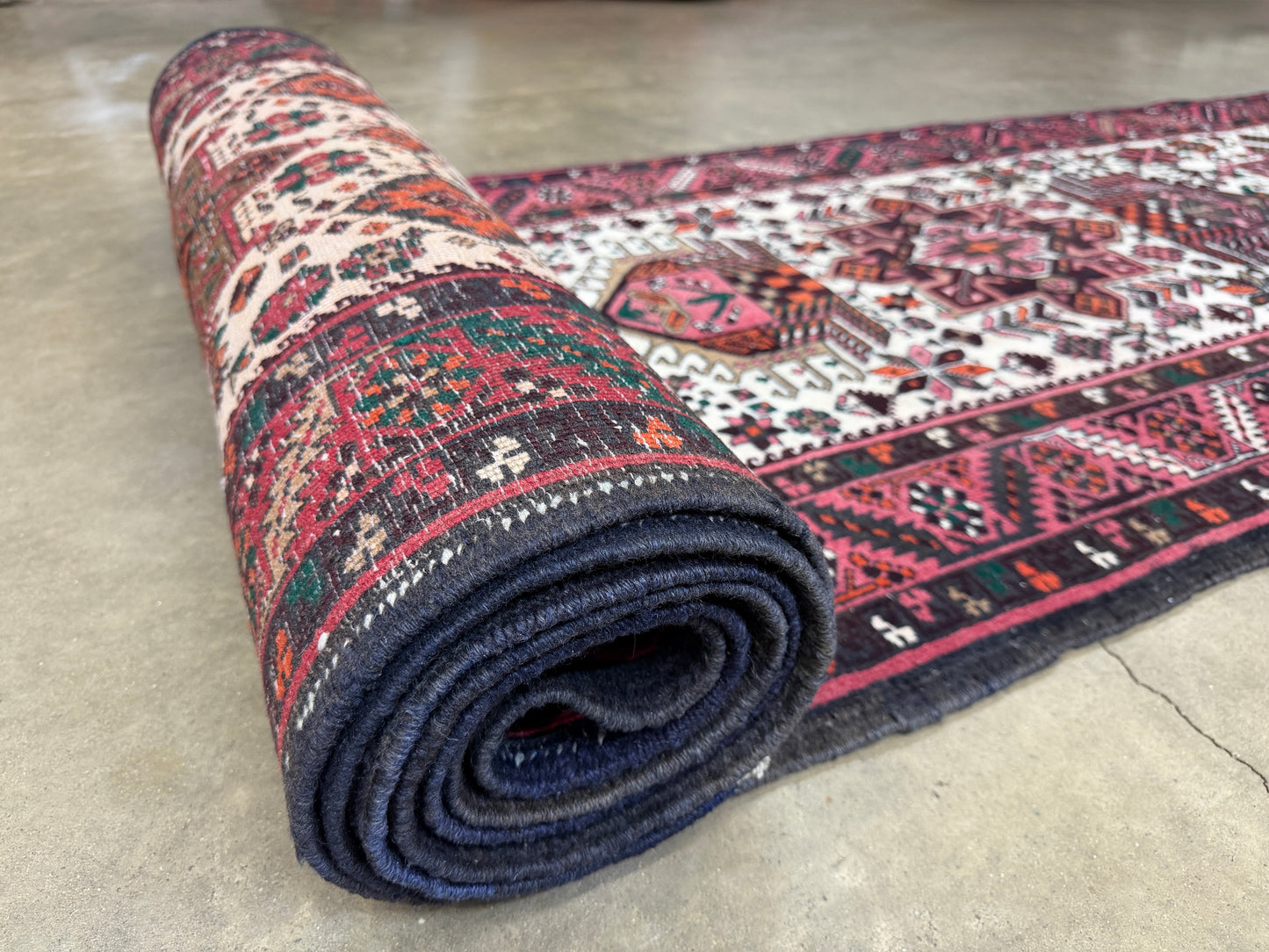 3’1”x18’4” Hand-Knotted Wool Heriz Persian Runner 3x18 Handmade Pink Rug