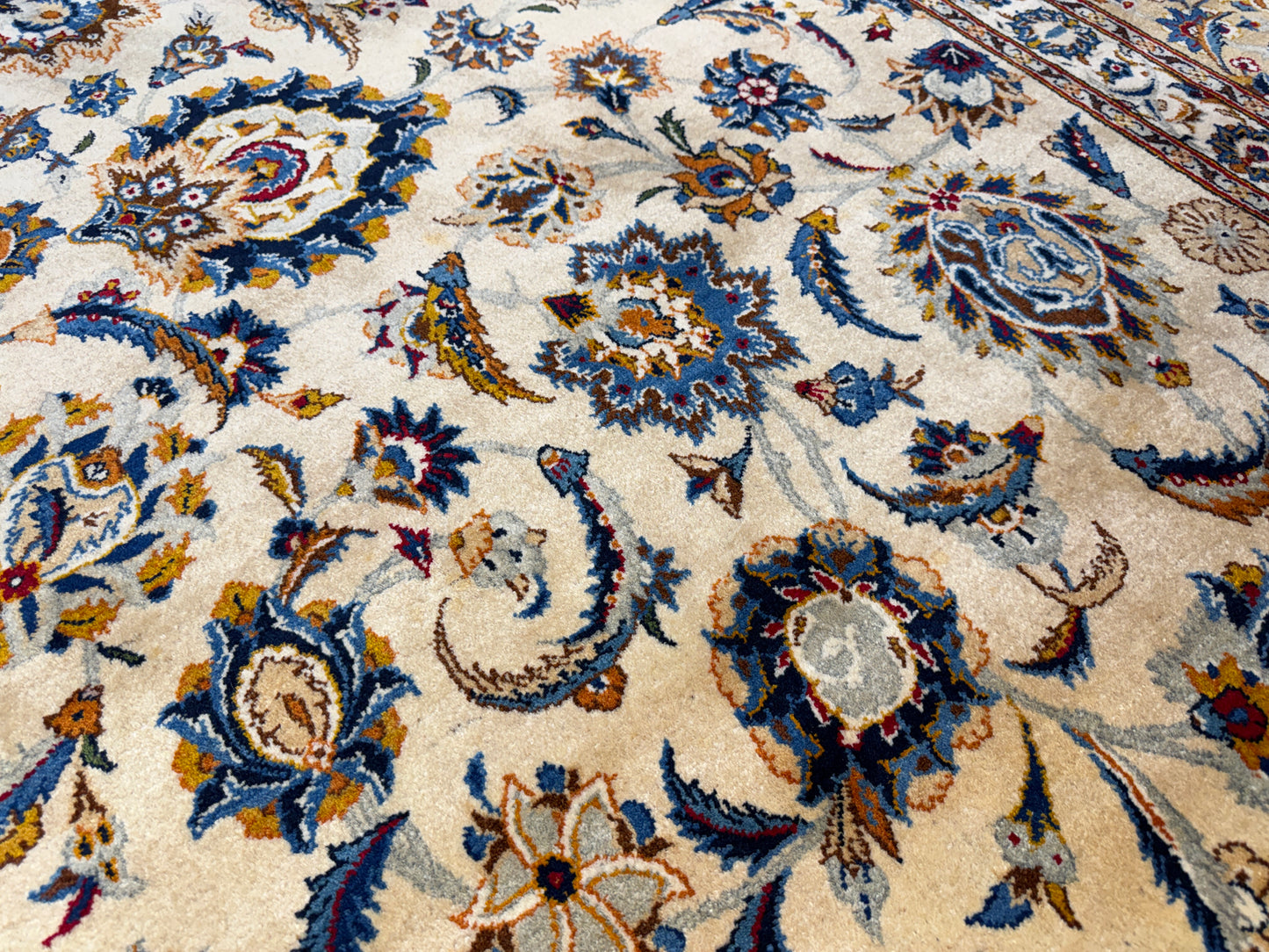 10’6”x14’6” Hand-Knotted Persian Kashan Area Rug