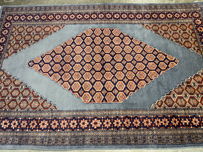Hand-Knotted Bokhara Rug - 3'11"x6'