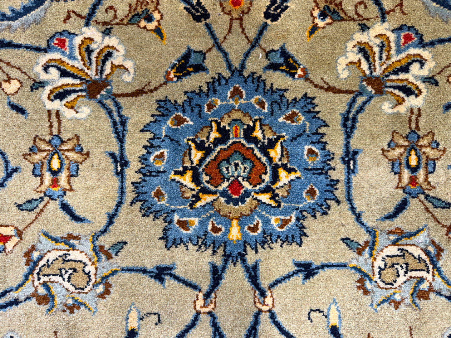Hand-Knotted Persian Kashan Rug - 9’9”x13’8”