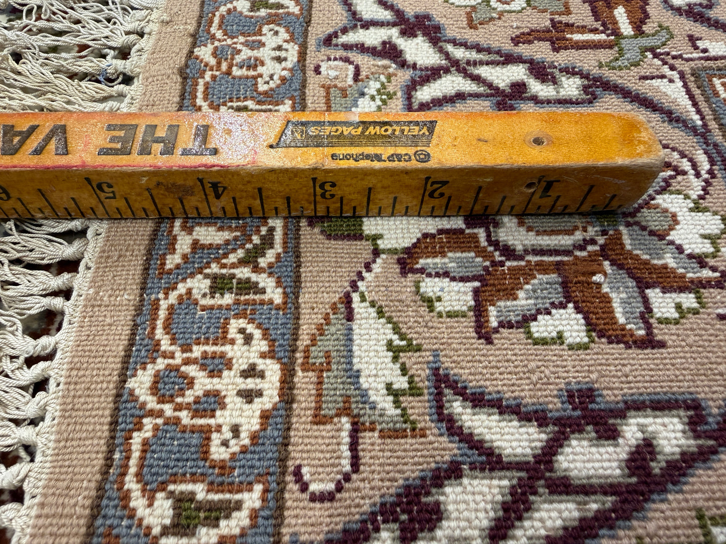 Hand-Knotted Pictorial Persian Isfahan Rug - 3’7”x5’10”