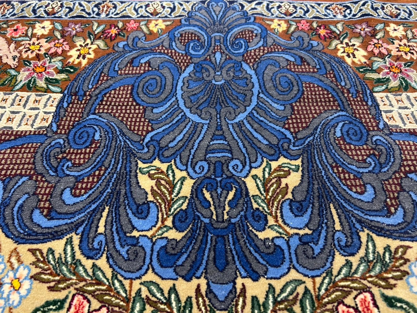 3’9”x5’11” Hand-Knotted Fine Wool & Silk Isfahane Pictorial Area Rug - Carpet