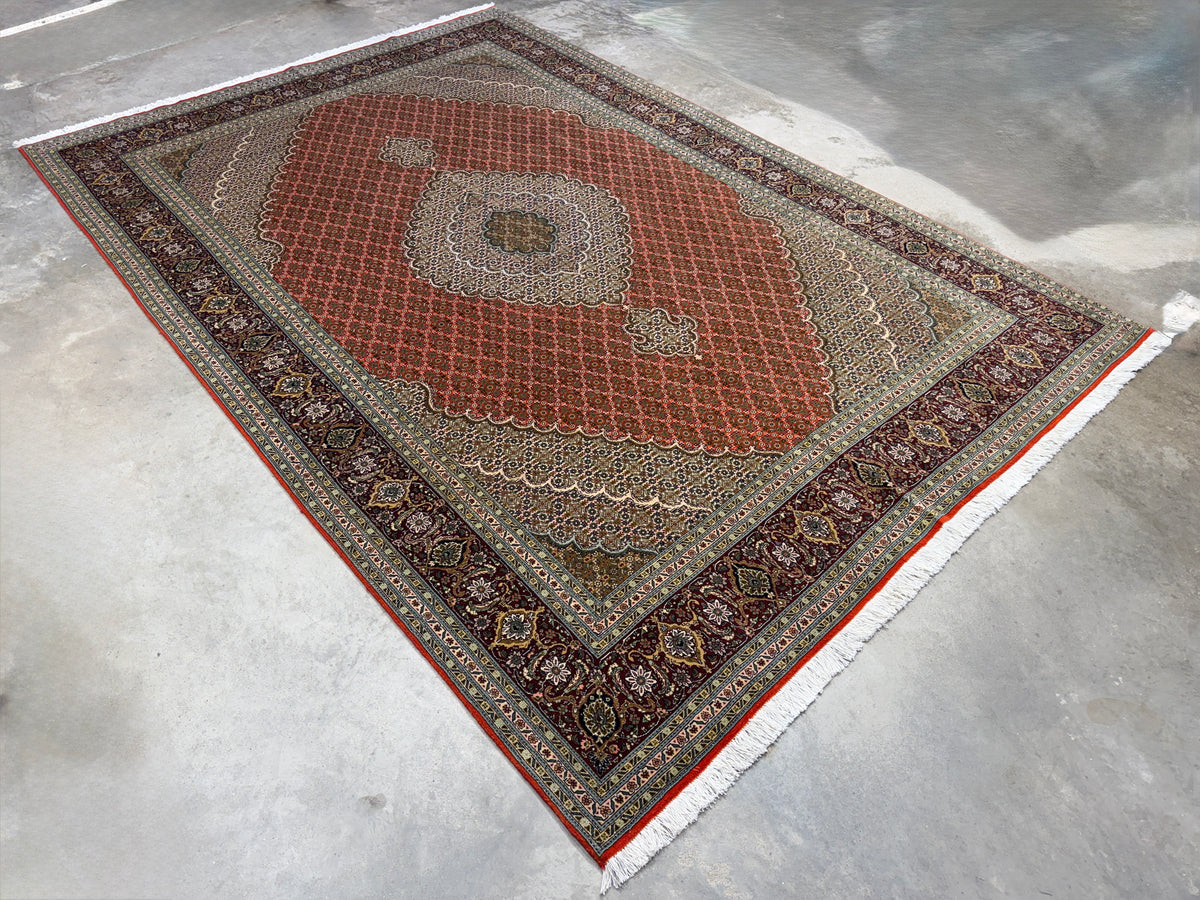 Hand-Knotted Persian Tabriz Mahi Rug - 6'6"x9'6"